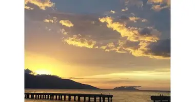 Hotel 2 200 m² in Radhime, Albanien