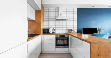 Квартира 3 комнаты в Варшава, Польша