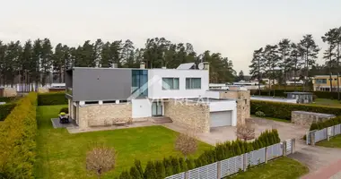 Casa 6 habitaciones en Dzilnuciems, Letonia