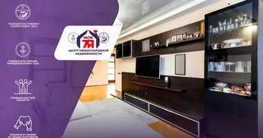 Apartamento 3 habitaciones en Smalyavichy, Belarús