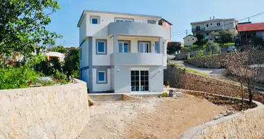 Maison 4 chambres dans Dobra Voda, Monténégro