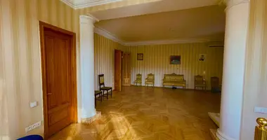 Mieszkanie 7 pokojów w Tbilisi, Gruzja