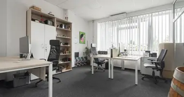 Gewerbefläche 307 m² in Warschau, Polen