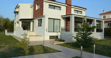 6 bedroom house in Trilofos, Greece