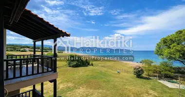 Villa 6 rooms in Ierissos, Greece