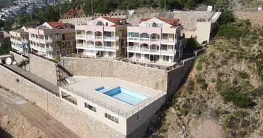 Apartamento 5 habitaciones en Muratpasa, Turquía