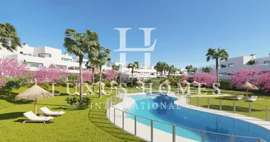 2 bedroom apartment in Estepona, Spain