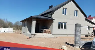 Casa en Vishneuka, Belarús