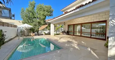 Apartamento 5 habitaciones en Nicosia, Chipre