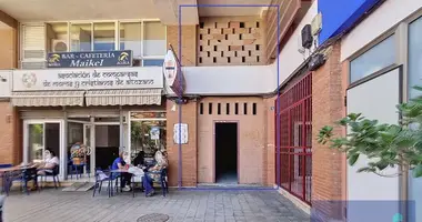 Commercial property 246 m² in Alicante, Spain