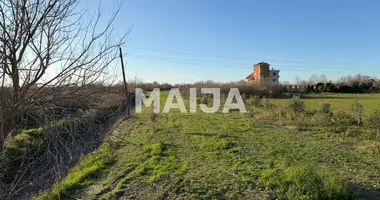 Parcela en Novosele, Albania