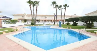 5 bedroom house in Urbanizacion Dona Pepa, Spain