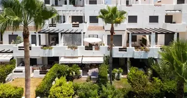 Wohnung 2 Schlafzimmer in Estepona, Spanien