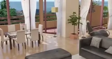 2 bedroom apartment in Estepona, Spain