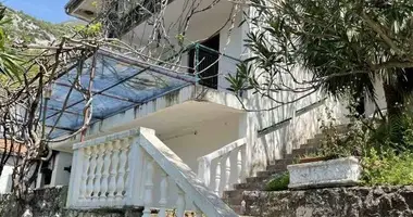 Casa 6 habitaciones en Durmani, Montenegro