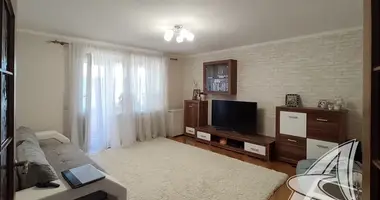 3 room apartment in Muchaviecki sielski Saviet, Belarus
