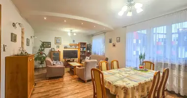 Commercial property 122 m² in Lodz, Poland