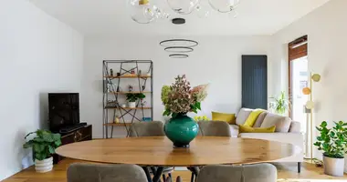 Apartamento 3 habitaciones en Varsovia, Polonia