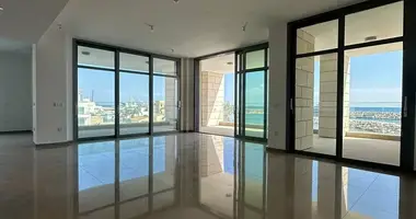 4 bedroom apartment in Limassol, Cyprus