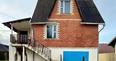 Casa en Papiarnianski sielski Saviet, Belarús