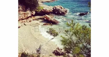 Plot of land in Jelsa, Croatia