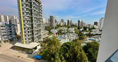 1 bedroom apartment in Mezitli, Turkey