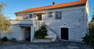 4 room house in Croatia
