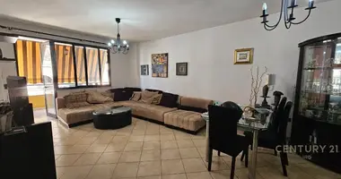 Wohnung 3 zimmer in Tirana, Albanien