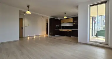 Mieszkanie 2 pokoi w Warszawa, Polska