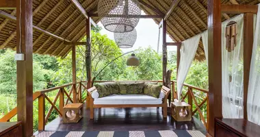 Villa 6 bedrooms in Munggu, Indonesia