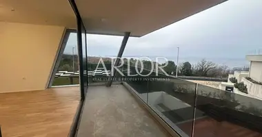 Mieszkanie 3 pokoi w Kostrena, Chorwacja