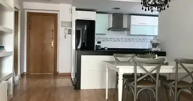 Mieszkanie 3 pokoi w Walencja, Hiszpania