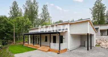 Dom 5 pokojów w Kirkkonummi, Finlandia