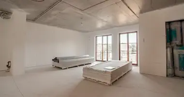 Wohnung 4 zimmer in Riga, Lettland