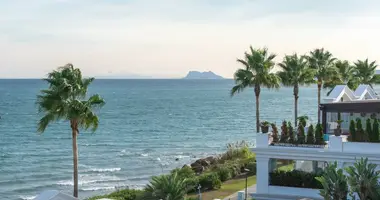 Ático Ático 5 habitaciones en Estepona, Španjolska