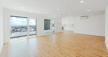 Кондо 4 комнаты в Vila Franca de Xira, Португалия
