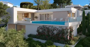 Villa 4 bedrooms in Spain