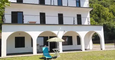 Dom 10 pokojów w Petrovac, Czarnogóra