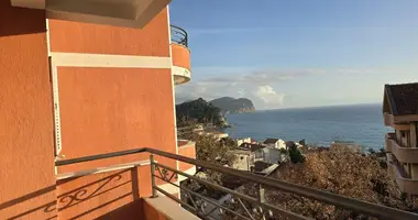 Mieszkanie 3 pokoi w Petrovac, Czarnogóra