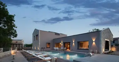 3 bedroom house in Malinska, Croatia