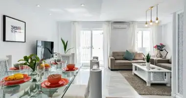 Haus 4 Schlafzimmer in Dos Hermanas, Spanien
