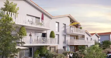 4 bedroom apartment in Le Barp, France