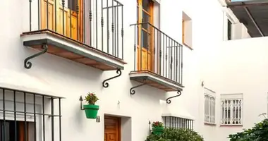 5 bedroom house in Dos Hermanas, Spain