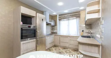 Apartamento 4 habitaciones en Barawlyany, Belarús