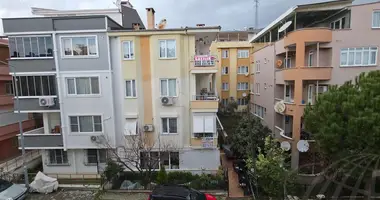 Mieszkanie 3 pokoi w Altinoluk Yolu, Turcja