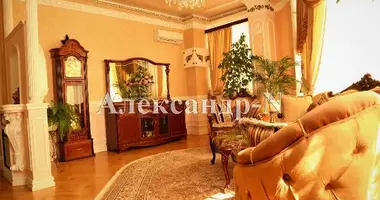 2 room apartment in Odesa, Ukraine