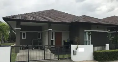 Villa 4 bedrooms in Huai Yai, Thailand