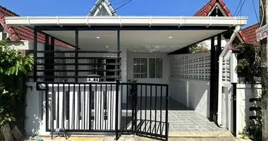 2 bedroom house in Nong Pla Lai, Thailand