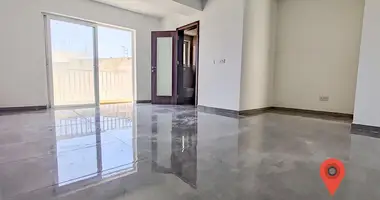 Apartamento 5 habitaciones en Qawra, Malta