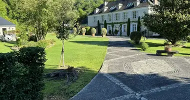 House 10 bedrooms in Le Chatenet en Dognon, France